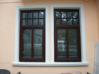 1-flügeliges Fenster mit glasteilender Sprosse und festverglastem Oberlicht mit Wiener Sprossen
