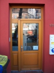 Haustür mit festverglastem Seitenteil und festverglastem Oberlicht